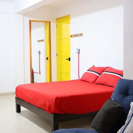 Hotel Casa Mandarine , Amazing Private Rooms W Balcony, Rooftop, Hammocks, Ac, Smartv, 100Mbs! Zihuatanejo Ngoại thất bức ảnh